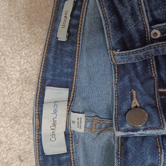 Calvin Klein Jeans - Picture 2 of 5